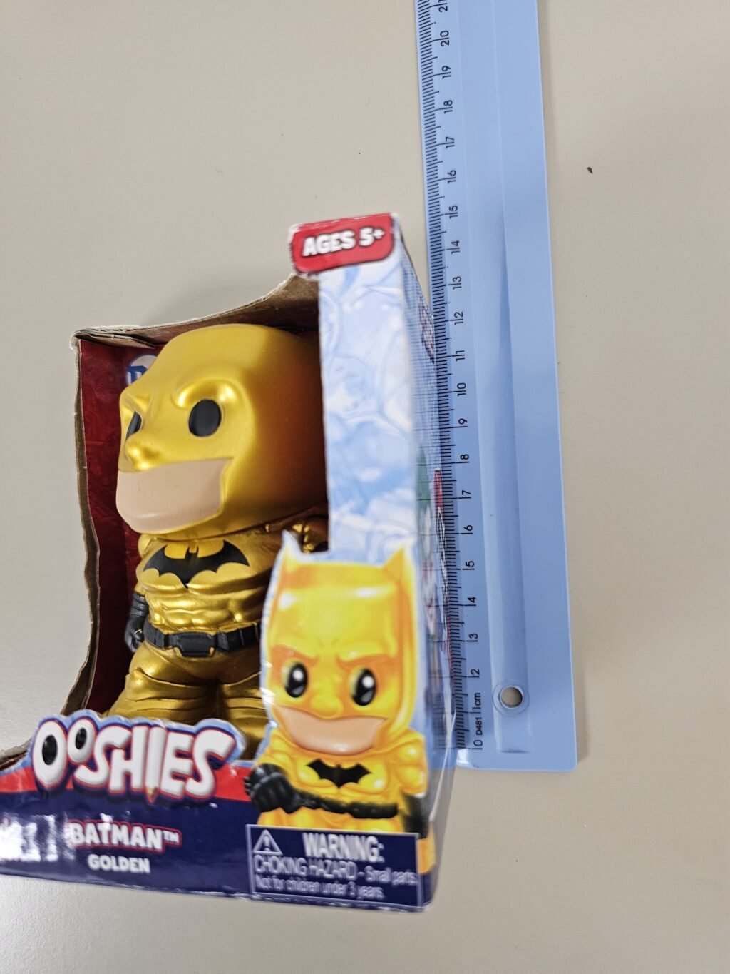 BONECO OOSHIES VINYL EDITION BATMAN GOLDEN NA CAIXA - Image 3
