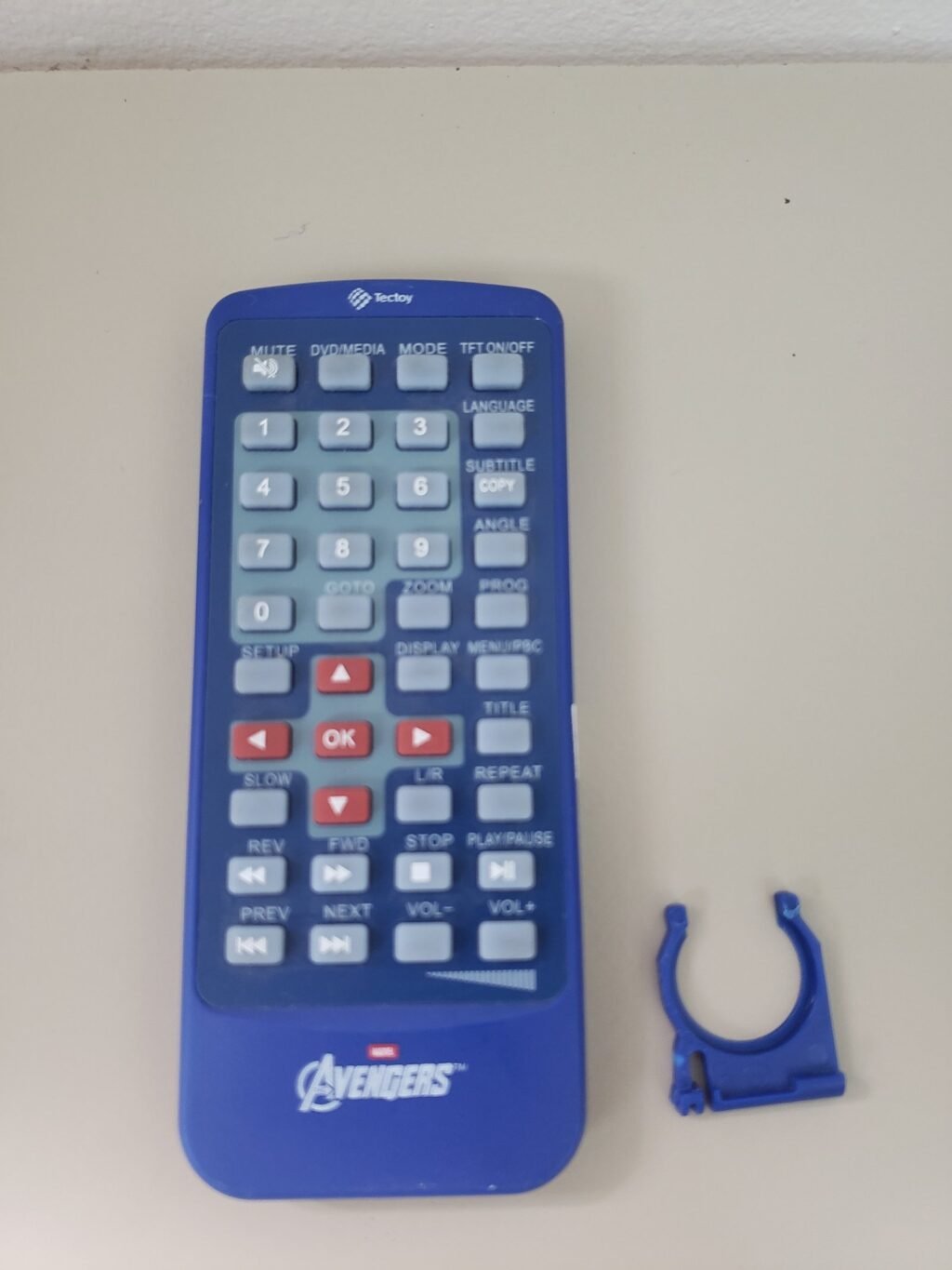 CONTROLE REMOTO TV TECTOY ADVANGERS AZUL (RETANGULAR) - Image 3