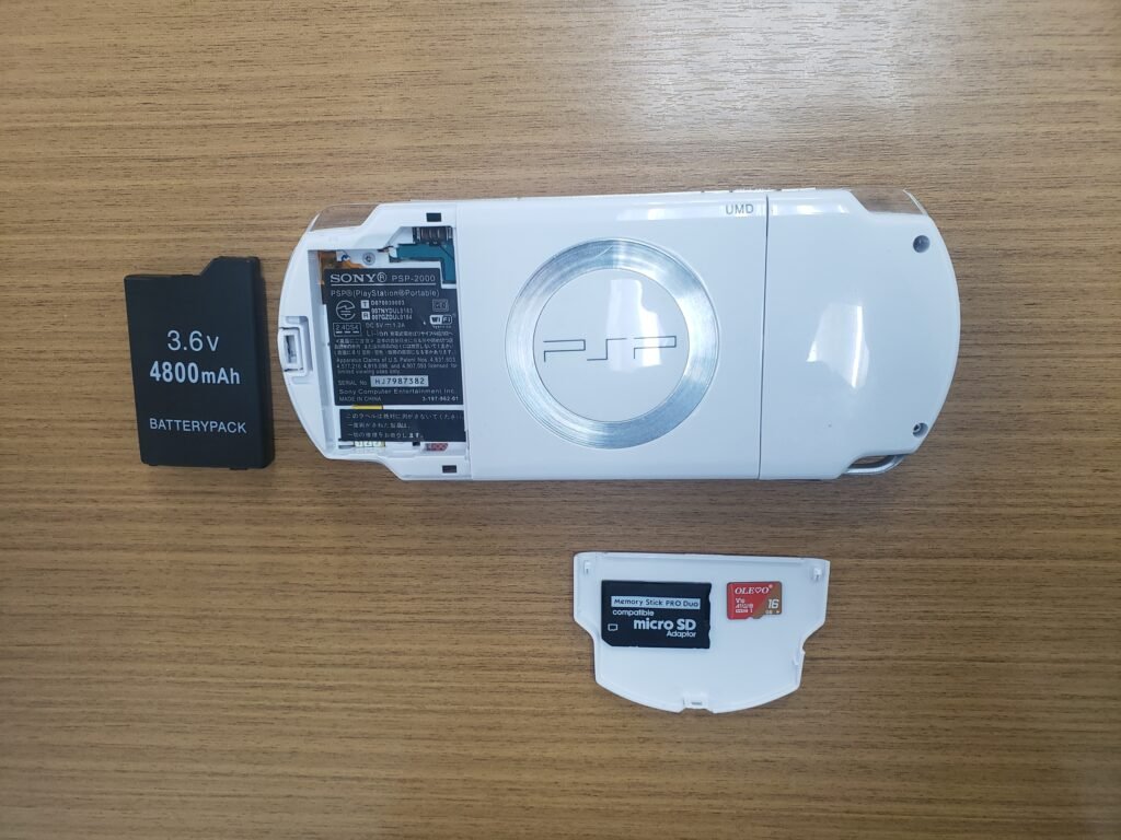 PSP 2000 BRANCO DESBLOQUEADO + CARREGADOR + SDCARD 16 GB - Image 4