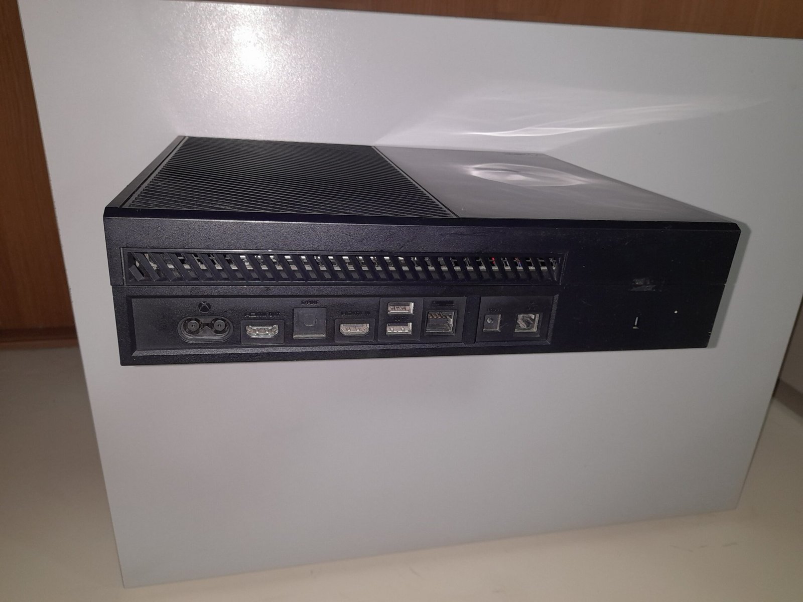 XBOX ONE FAT + CAIXA + BERÇO + CONTROLE - Imagem 3